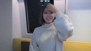 清纯系天花板刚播顶级嫩妹 撩起裙子躺在床上 掰开嫩穴超级粉 翘起双腿让你看清楚 笑起来甜美爱了